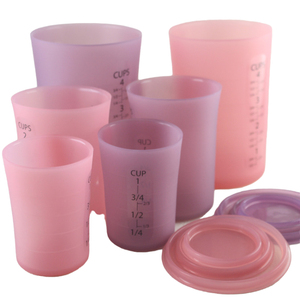 Juego de 4 Tazas Medidoras de Silicona Personalizadas para Repostería, Tazas de Silicona para Verter y Hornear Chocolate - Product Image 1