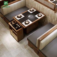 Ensemble de salle à manger moderne pour hôtel commercial et restaurant BBQ, avec table en bois et plateau en pierre frittée, et banquette rembourrée durable et confortable