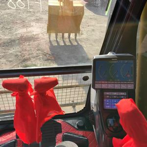 Precio bajo usado Komatsu PC220 excavadora sobre orugas 23TON Cummins Engine 2020 modelo 1000 horas maquinaria de construcción - Product Image 6