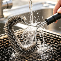 Brosse de nettoyage pour barbecue à 3 faces, fil en acier inoxydable 201 et manche galvanisé, outil de nettoyage de 32 cm de long pour grilles, avec boucle de suspension