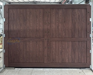 <span class=keywords><strong>Porte</strong></span> <span class=keywords><strong>de</strong></span> <span class=keywords><strong>garage</strong></span> <span class=keywords><strong>sectionnelle</strong></span> en bois massif certifiée LongTai, résistante à la pression du vent, pour maison <span class=keywords><strong>de</strong></span> <span class=keywords><strong>grande</strong></span> <span class=keywords><strong>hauteur</strong></span> - Product Image 1