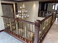 Balustrades et rampes d'escalier modernes pour villas en pierre de jade avec garde-corps en laiton, hauteur personnalisable