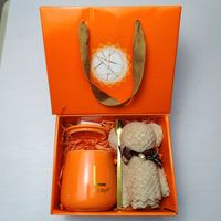 Coffret Cadeau Tasse en Céramique Personnalisable avec Logo, Cuillère à Soupe, Serviette et Peluche Ours – Promotion Cadeau de Fêtes