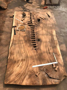 Mesa de Madera con Borde Natural y Resina Epoxi, Directo de Fábrica, Tamaño Personalizado, Proyecto de Mesa de Madera Sólida, Venta al Por Mayor - Product Image 5