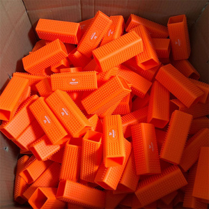 Mantieni facilmente la <span class=keywords><strong>spazzola</strong></span> <span class=keywords><strong>per</strong></span> la rimozione dei <span class=keywords><strong>peli</strong></span> <span class=keywords><strong>di</strong></span> animali domestici con massaggio elettrostatico <span class=keywords><strong>per</strong></span> cani e gatti con logo personalizzato - Product Image 6