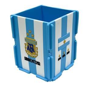 Barcelona para los fanáticos <span class=keywords><strong>de</strong></span> Argentina Souvenirs PVC Equipo <span class=keywords><strong>de</strong></span> fútbol Portalápices Caja <span class=keywords><strong>de</strong></span> almacenamiento <span class=keywords><strong>de</strong></span> barril <span class=keywords><strong>de</strong></span> plástico cuadrado para periférico - Product Image 5