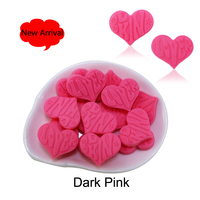 Perles focales en silicone de qualité alimentaire assorties rose foncé pour la Saint-Valentin, avec inscription « Be Kind Lover Love Heart » et mots colorés SYBBeads