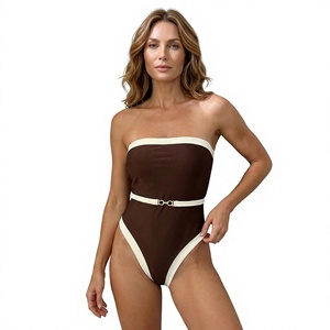 Traje de baño de una pieza tipo bandeau para mujer, color blanco roto, con ribete en contraste, sin tirantes, corte alto, control de abdomen, para playa, venta al por mayor - Product Image 1