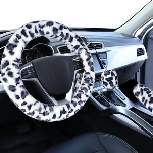 Couverture de <span class=keywords><strong>volant</strong></span> pour femmes filles coupe universelle fourrure léopard chaud couverture de roue de voiture et couverture de frein à main et ensemble de couverture de changement de vitesse - Product Image 2