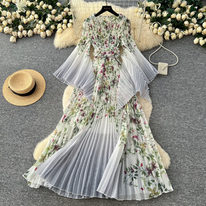 Robe élégante de style <span class=keywords><strong>russe</strong></span> traditionnel à manches trompette, imprimé floral, en polyester, taille cintrée, manches chauve-souris plissées, grande taille - Product Image 3