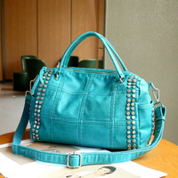 Nouveauté en stock : Sac en cuir souple lavé avec rivets, sac à main polyvalent grande capacité, sac à bandoulière