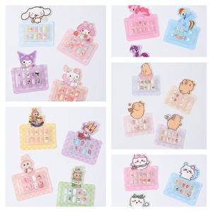 Clavos a presión <span class=keywords><strong>de</strong></span> dibujos animados bonitos para niños al por mayor, <span class=keywords><strong>de</strong></span> longitud corta con varios diseños <span class=keywords><strong>de</strong></span> animales (perros, gatos, carpinchos, ponis arcoíris) - Product Image 1