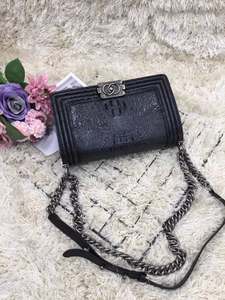 Sac à bandoulière/croisé de luxe pour femme en cuir véritable 100 %, grande capacité, imperméable, durable, avec fermeture à bouton, de marque - Product Image 2