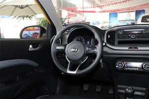 SUV <span class=keywords><strong>Stonic</strong></span> <span class=keywords><strong>2018</strong></span>, moteur essence turbo 1.4L, boîte automatique, intérieur spacieux, sièges en cuir, conduite à gauche, usage familial, toit ouvrant R16 - Product Image 6