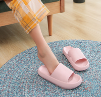 Sandales d'été en mousse antidérapantes pour femmes chaussures de plage douche semelle souple pantoufles de salle de bain