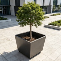Bac à plantes mobile sur mesure pour grands arbres, en métal conique avec roulettes, pour projets d'aménagement paysager urbain extérieur