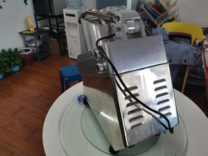 Machine <span class=keywords><strong>à</strong></span> râper le <span class=keywords><strong>fromage</strong></span> mozzarella finement, coupe-<span class=keywords><strong>fromage</strong></span> <span class=keywords><strong>électrique</strong></span> industriel <span class=keywords><strong>de</strong></span> <span class=keywords><strong>table</strong></span> pour fruits et légumes - Product Image 3