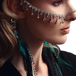 Nieuwe Stijl Full Diamond Kwast Zonnebril Ketting Fashion Party Strass Vrouwelijke Carnaval Accessoires Face Edelstenen Cover