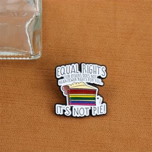 Pin de Esmalte Colorido y Estimulante para los Defensores de la Igualdad, Ideal para Desfiles del Orgullo y Eventos de Justicia Social. - Product Image 3