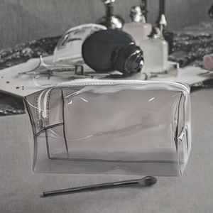 <b>Transparent</b> PVC Zipper Large Capacity Eco-Friendly Fashionable Waterproof Travel Cosmetic <b>Bag</b> - Product Image 3