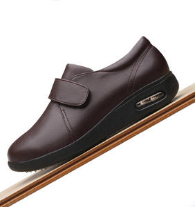 Chaussures orthopédiques respirantes avec sangle réglable et soutien du talon, chaussures de tous les jours pour hommes, chaussures confortables - Product Image 3