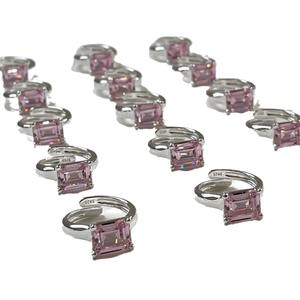 Bague en argent pur S925 en diamant à haute teneur en carbone, bijoux légers, coupe de fleur de glace rose, simple, haut de gamme, incrustation de sucre en forme de cube, élégante bague en bloc - Product Image 5