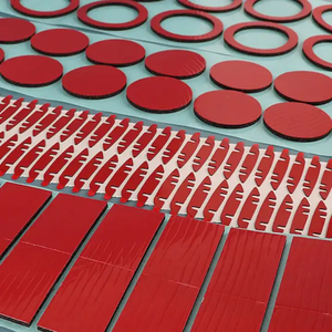 Application de ruban de mousse PE découpée comme ruban de <span class=keywords><strong>vitrage</strong></span> <span class=keywords><strong>pour</strong></span> joints ou <span class=keywords><strong>pour</strong></span> l'absorption acoustique et l'<span class=keywords><strong>isolation</strong></span> <span class=keywords><strong>thermique</strong></span> - Product Image 2