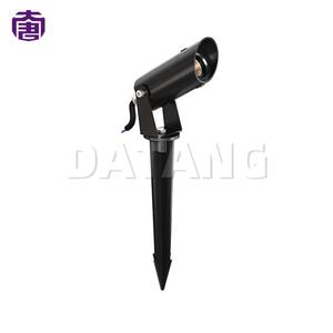 Projecteur LED extérieur étanche pour éclairage de parc et de pelouse, conçu pour une installation au sol ou sur poteau, en vente - Product Image 6