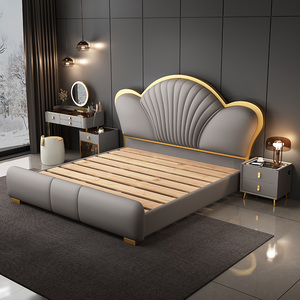 Nội thất phòng ngủ gỗ sang trọng hiện đại, giường bọc nệm mềm, khung giường đôi cỡ King, thiết kế có ngăn chứa đồ bằng da và bộ nệm. - Product Image 5