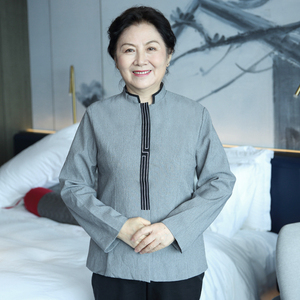 Uniforme <span class=keywords><strong>de</strong></span> chemise <span class=keywords><strong>de</strong></span> chambre propre uniforme <span class=keywords><strong>de</strong></span> service <span class=keywords><strong>de</strong></span> <span class=keywords><strong>nettoyage</strong></span> <span class=keywords><strong>de</strong></span> bureau d'hôtel pour le <span class=keywords><strong>nettoyage</strong></span> - Product Image 2