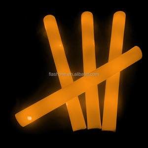 Nhấp Nháy <span class=keywords><strong>LED</strong></span> Ánh Sáng Biểu Tượng Tùy Chỉnh Bọt Gậy Cho Đám Cưới Buổi Hòa Nhạc Giáng Sinh Halloween Nguồn Cung Cấp Bên Bọt Gậy Phát Sáng - Product Image 6