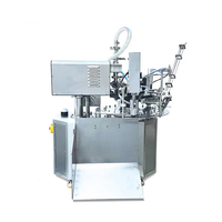 Machine d'emballage automatique à tête unique pour la pâte de tomate, la pâte à frire, le yaourt, avec fonction de pressage multiple et de capsulage