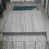 Platzsparende, sichere silberne Holz-Kunststoff-Schwimmbadabdeckung, WPC-Bodenbelag für kleine Pools, anpassbar, 2 Jahre Garantie