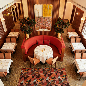 Ensemble de meubles de restaurant de luxe : banquette demi-cercle en velours avec cadre en bois rouge, table ronde en pierre et chaises pour café - Product Image 6