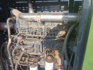 Grue sur chenilles Zoomlion zcc850 85T 65000kg d'occasion 2021 avec moteur et boîte de vitesses à prix réduit Dubaï - Product Image 5