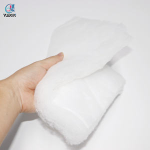 Rouleau d'ouate de polyester lavable collé thermiquement non tissé doux et durable recyclé pour les besoins et les vêtements de courtepointe à la maison - Product Image 5