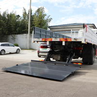 Plateforme élévatrice pliante en acier BOB-LIFT 500kg-2000kg, largeur personnalisée, commande à distance pour camion à plateau