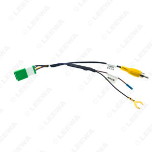 Adaptador de Cable <span class=keywords><strong>convertidor</strong></span> de enchufe de vídeo para cámara trasera inversa de aparcamiento de coche para Isuzu/Mitsubishi/Suzuki Cable <span class=keywords><strong>MP5</strong></span> de coche - Product Image 3