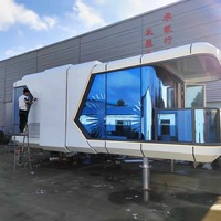 Maison capsule spatiale préfabriquée de luxe en acier et en bois avec cabine de lit pour immeuble de bureaux ou extérieur hôtel conteneur maison