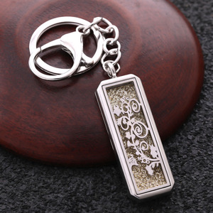 Diffuseur d'huiles essentielles rectangulaire en acier inoxydable, porte-clés, boîte à parfum, accessoires <span class=keywords><strong>de</strong></span> mode, pendentif créatif - Product Image 6