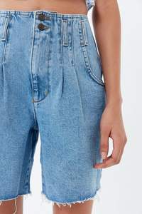 <span class=keywords><strong>Bermuda</strong></span> en <span class=keywords><strong>jean</strong></span> plissé taille haute pour <span class=keywords><strong>femme</strong></span> coupe ample <span class=keywords><strong>Boyfriend</strong></span> Jeans Style couleur délavée pour un look d'été décontracté - Product Image 4