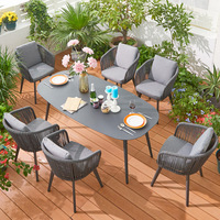 Chaises de salle à manger d'extérieur modernes empilables, légères, durables, imperméables en aluminium pour patio, jardin, hôtel et salon