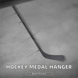 Ganchos para Colgar Medallas Deportivas de Hockey sobre Hielo, Resistentes y Fuertes, de Fibra de Carbono, para Múltiples Medallas Deportivas KINGWAY - Product Image 2