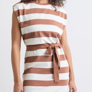 Vestido Maxi Casual Bohemio con Cuello Cuadrado, Cinturón Extraíble, Cintura Elástica, Diseño Sólido, para Todas las Temporadas, Ecológico, Suministro ODM - Product Image 3