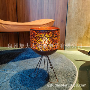 Lanterne solaire en fer avec lumière LED effet flamme, rechargeable, décoration de jardin extérieure - Product Image 4