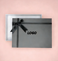 Boîte cadeau élégante en carton noir de luxe avec couvercle, cadre photo, ruban, logo couleur personnalisé, pelliculage mat/brillant, gaufrage, rigide