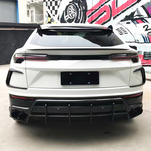 Nouveau kit carrosserie avant en fibre de carbone avec feux antibrouillard, pare-chocs avant et aileron arrière pour Urus - Installation par visage à visser - Product Image 4