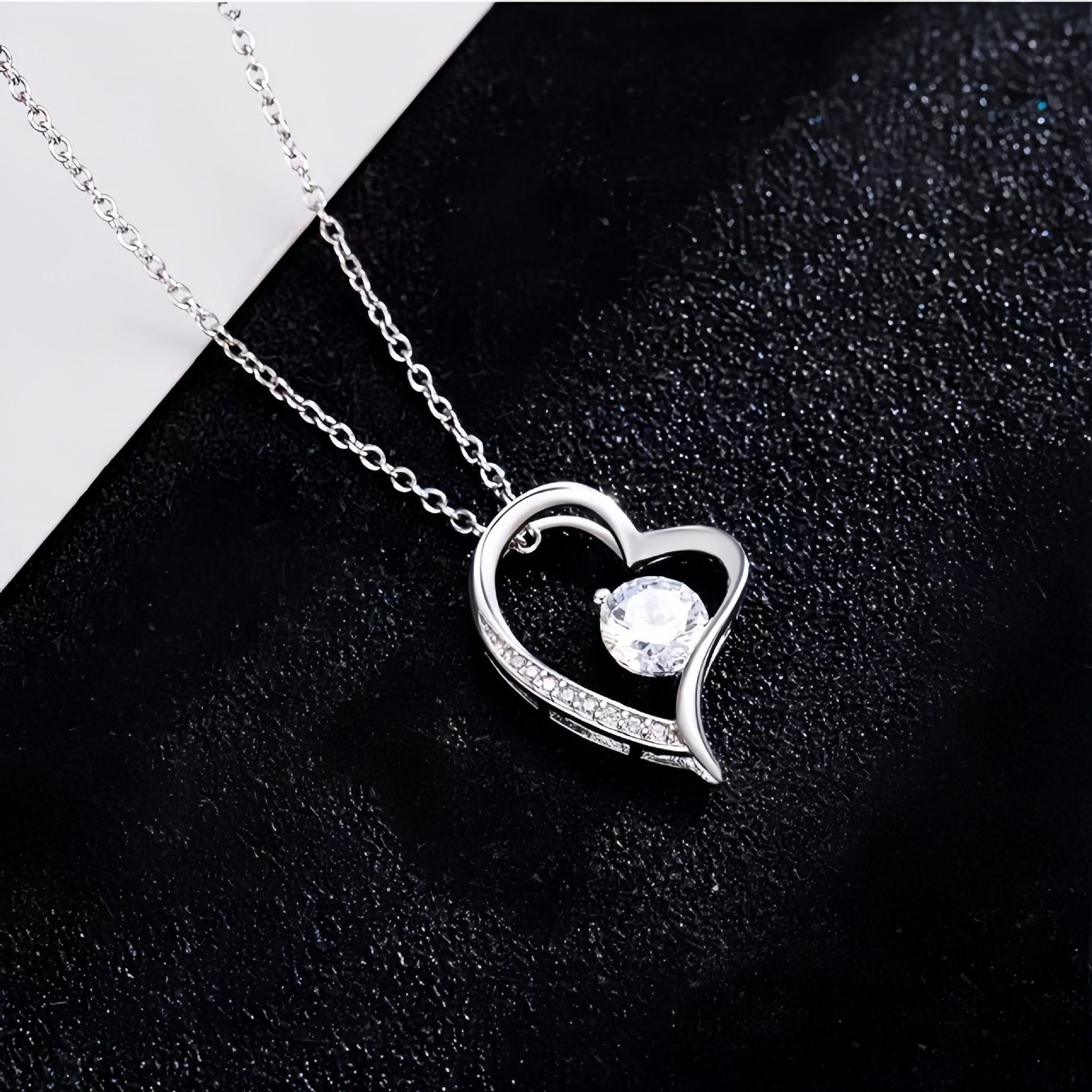Collier en or blanc-cuivre