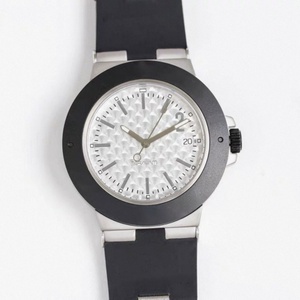 Reloj Mecánico Deportivo de Aleación de Aluminio de 40 mm con Esfera Mate de Escamas de Pez, Cristal de Zafiro, Alarma, Estilo Número de la Suerte y Parte Trasera de Titanio - Product Image 1