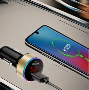 ที่ชาร์จในรถยนต์แบบ USB ชาร์จเร็วได้รับการรับรองมาตรฐาน CE ประเภท C PD จอแสดงผลดิจิตอลแบบคู่ - Product Image 2